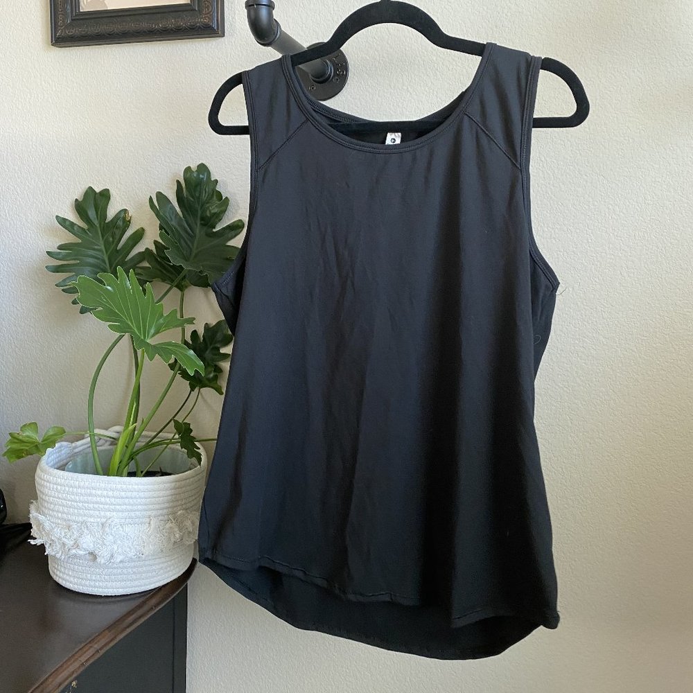 90 Degree by Reflex Tank